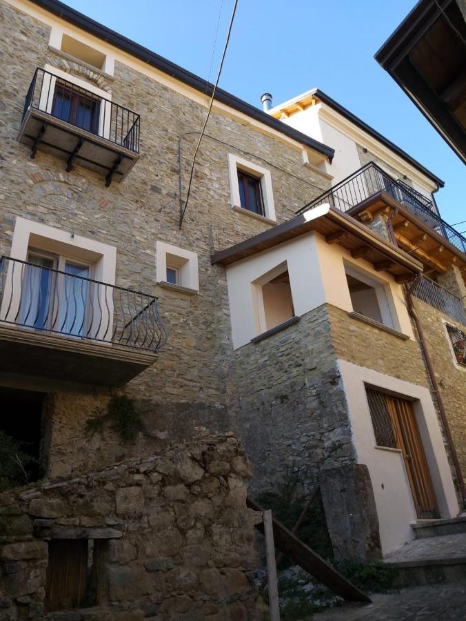 הוילה Cuccaro Vetere Casa N'Donda מראה חיצוני תמונה
